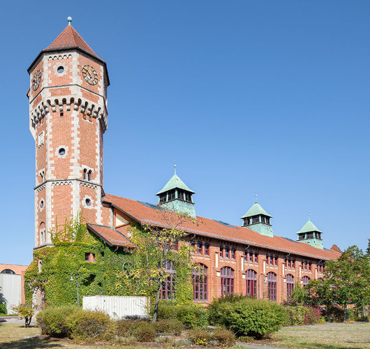 Uhrenhaus auf dem Betriebsgelände der N-Ergie