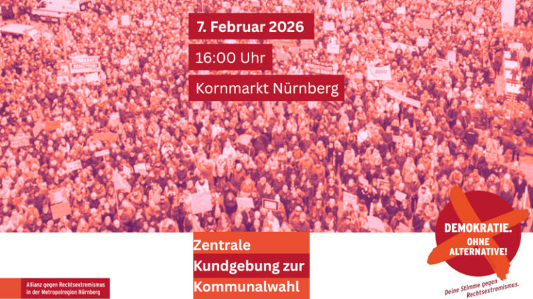 Eine sehr große Menschenmenge. Davor der Text mit den Veranstaltungsinfos